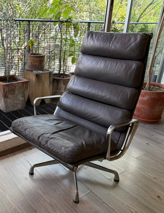 Eames Soft Pad Lounge Chair Herman Miller