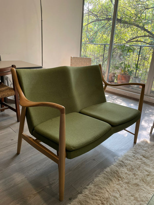 Loveseat Finn Juhl NV-45 Replica