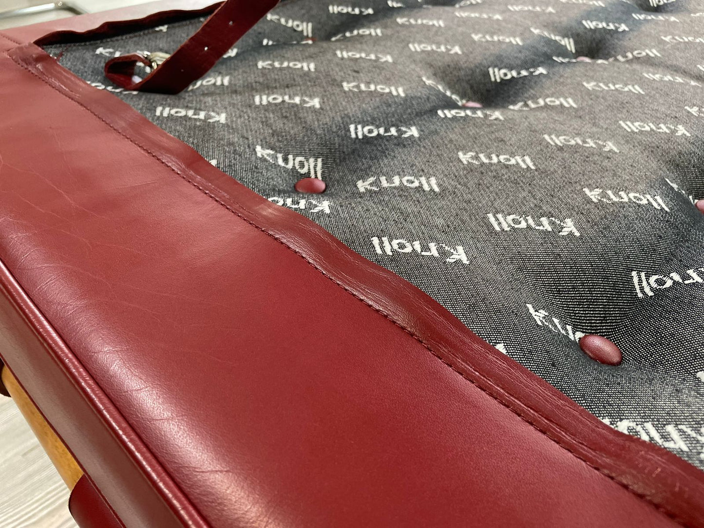 Barcelona Couch Mies Van Der Rohe Knoll
