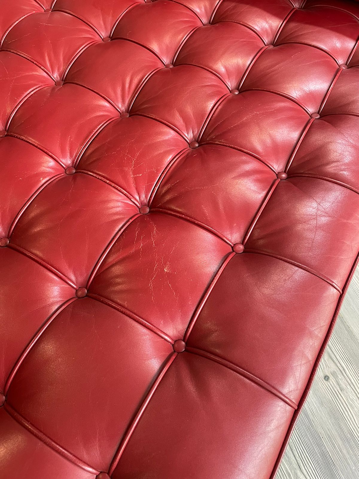 Barcelona Couch Mies Van Der Rohe Knoll