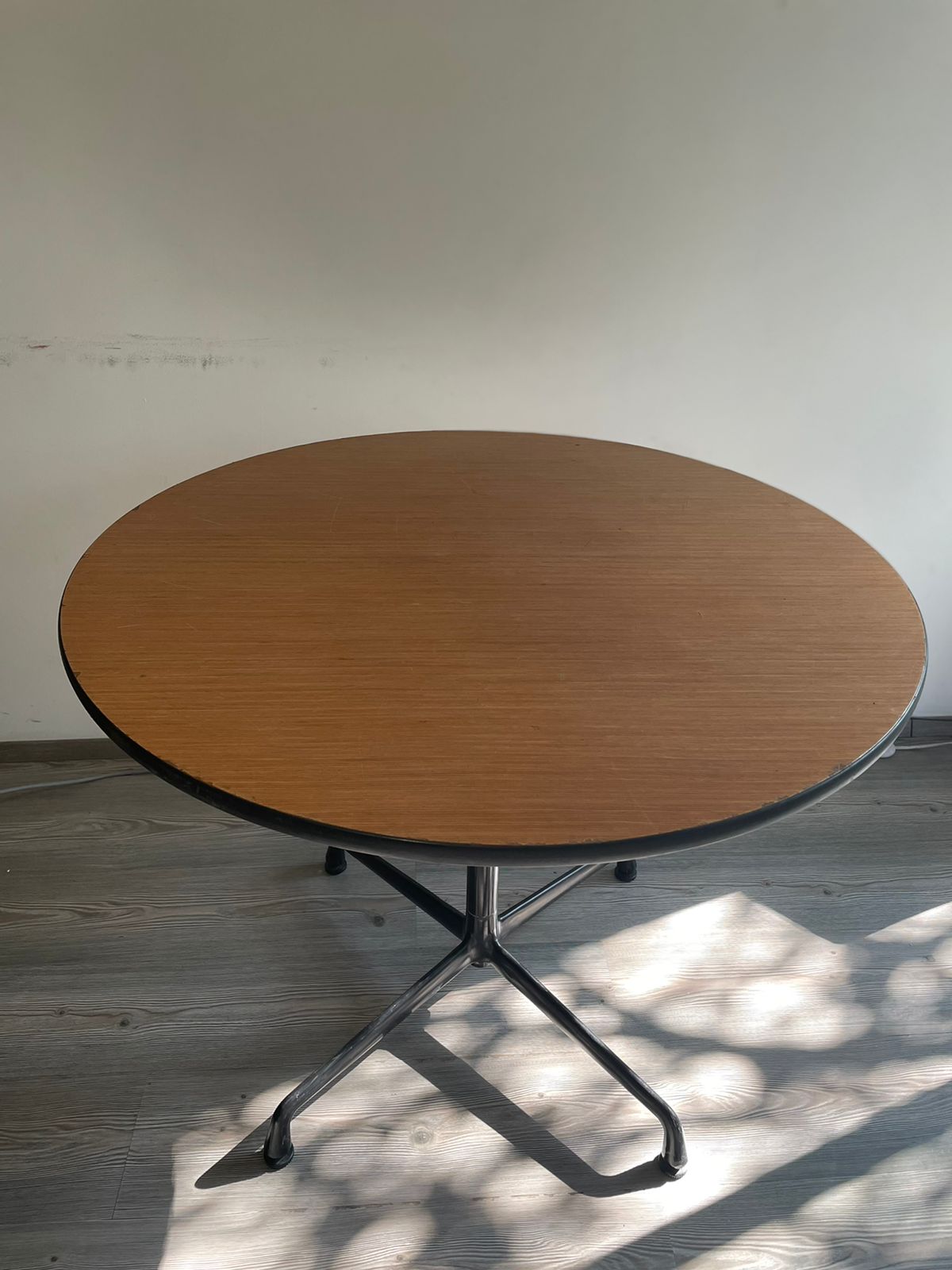 Eames Round Universal Base Dining & Work Table Herman Miller