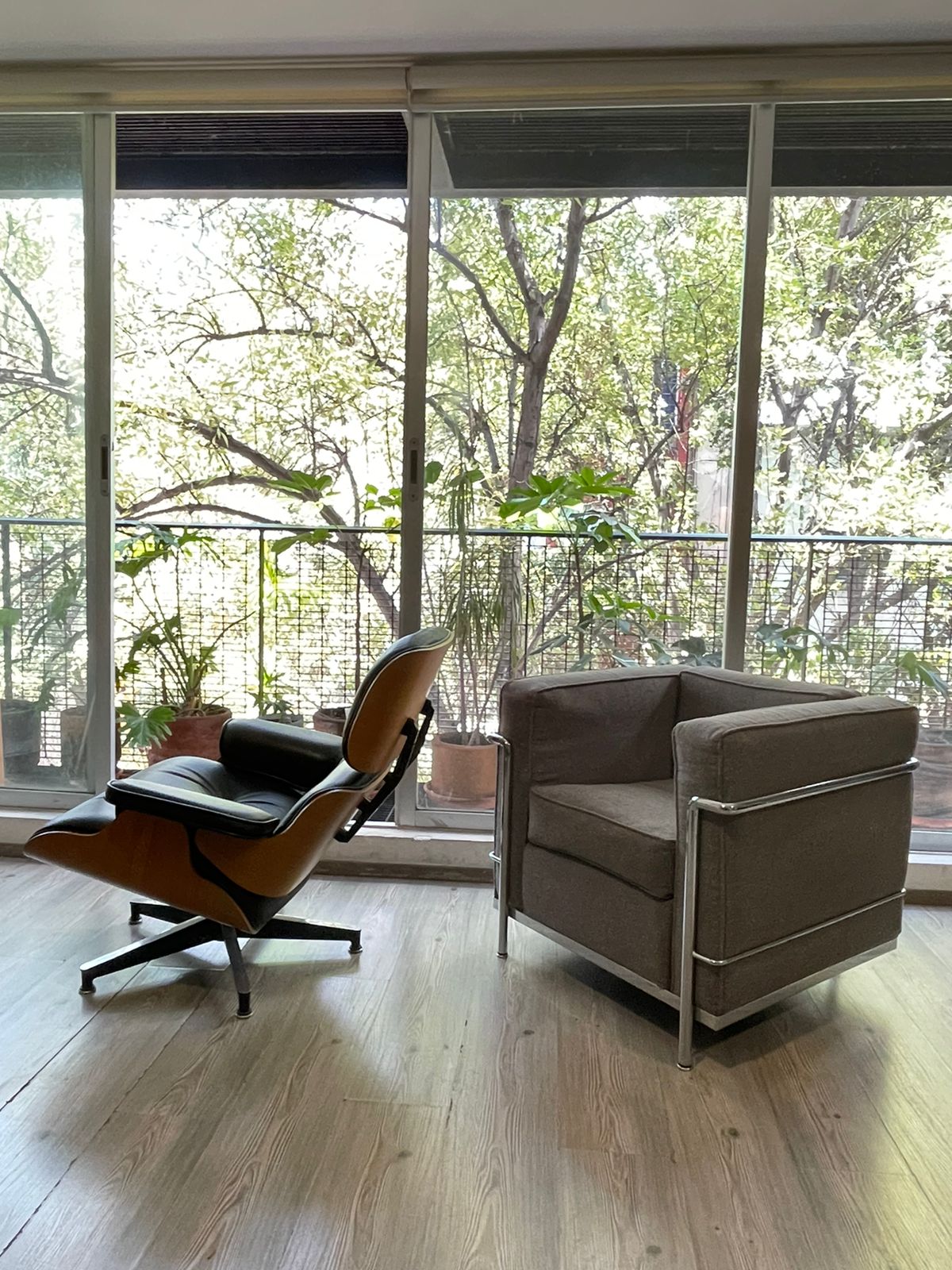 Lc2 Model Petit Cassina
