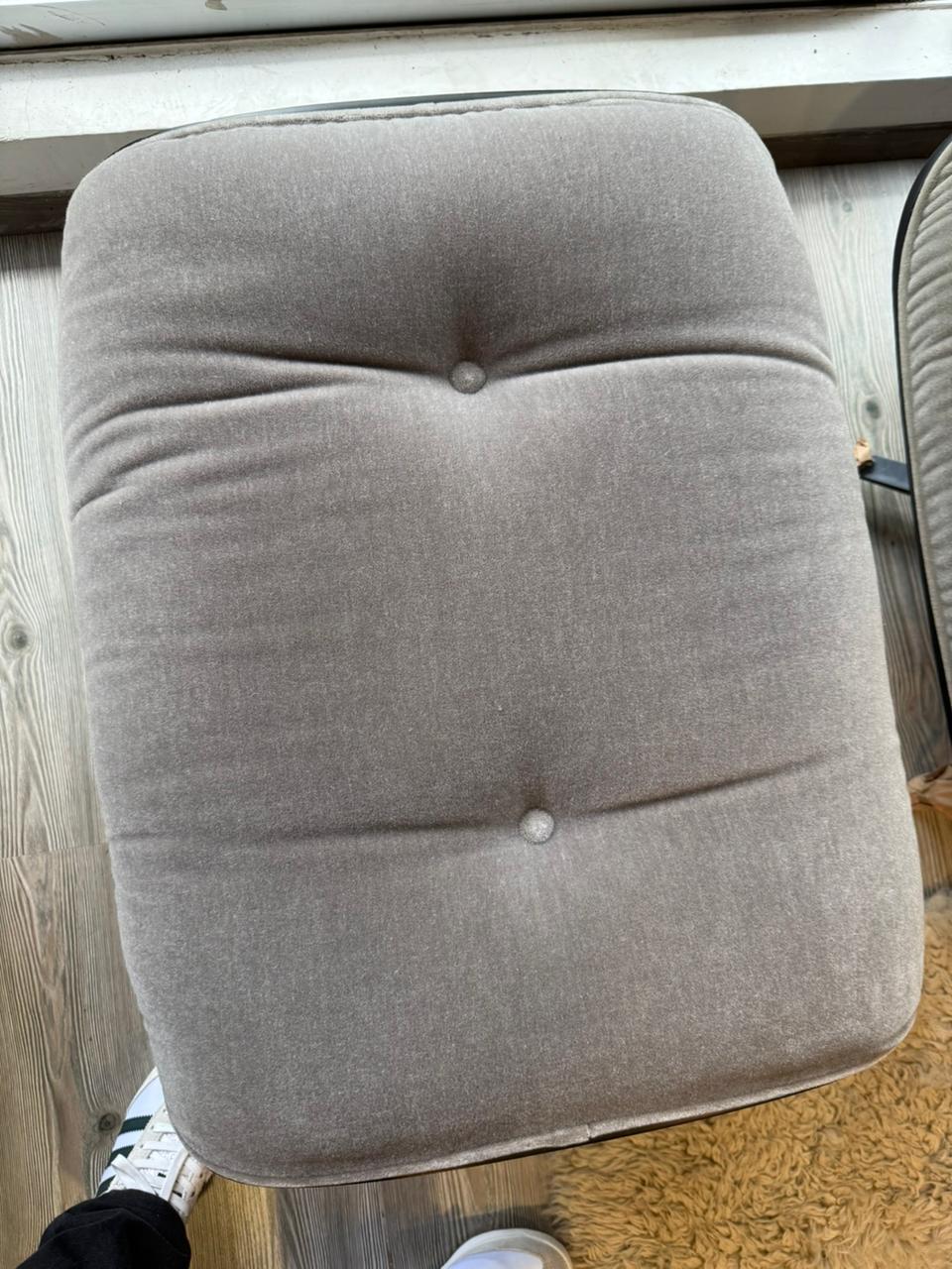 Eames Lounge & Ottoman Herman Miller