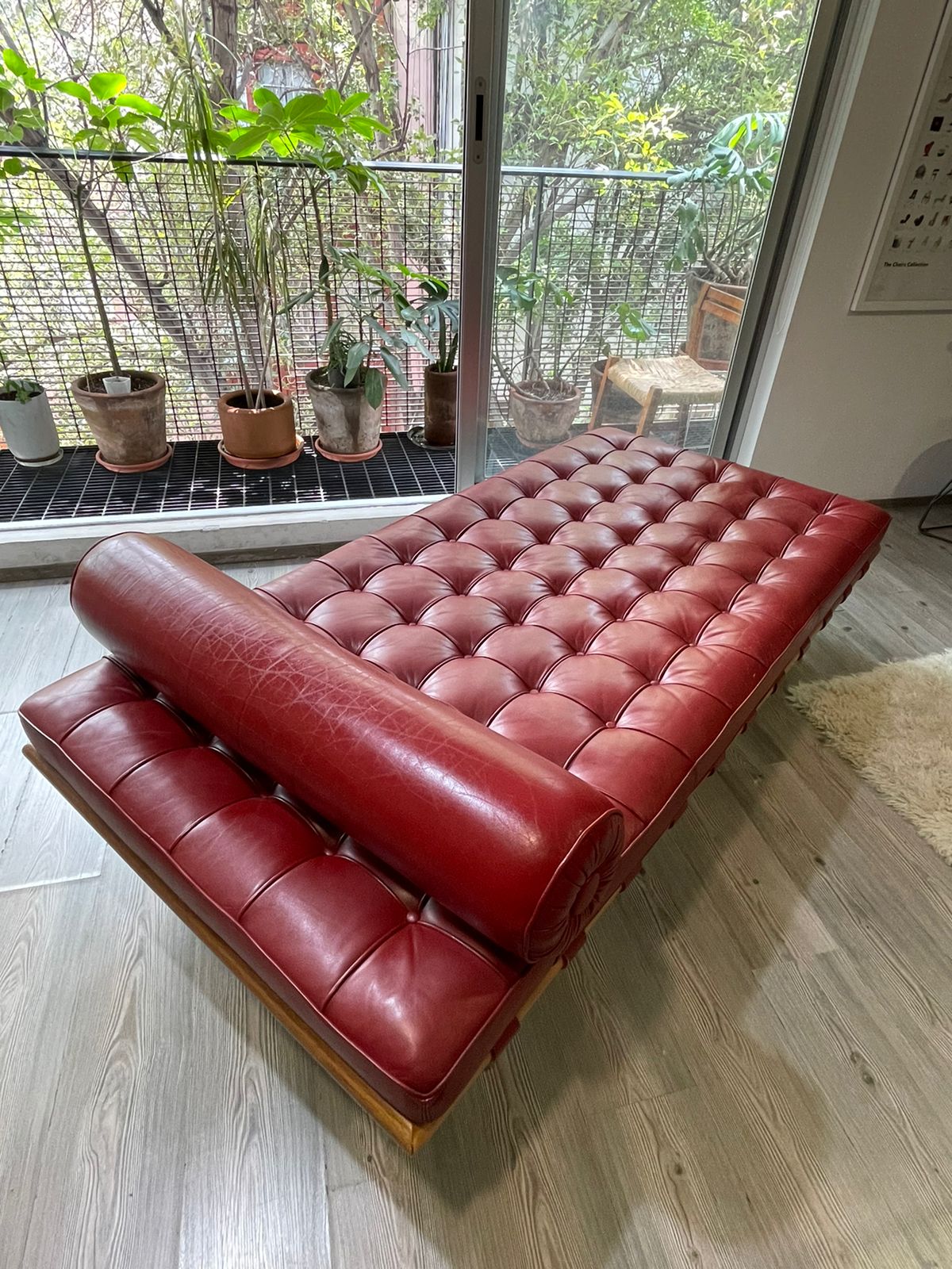 Barcelona Couch Mies Van Der Rohe Knoll