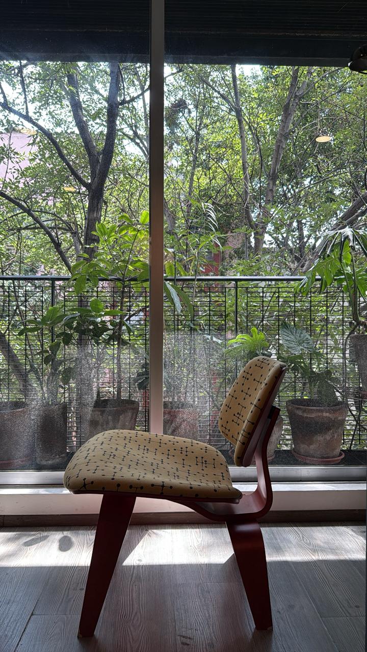 Eames LCW Herman Miller