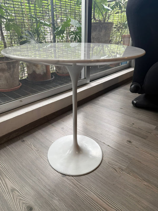 Table Saarinen Tulip Side Knoll