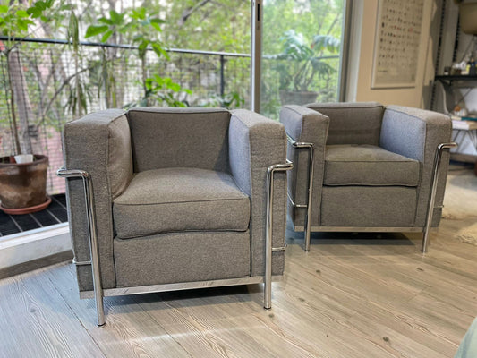 Lc2 Model Petit Cassina