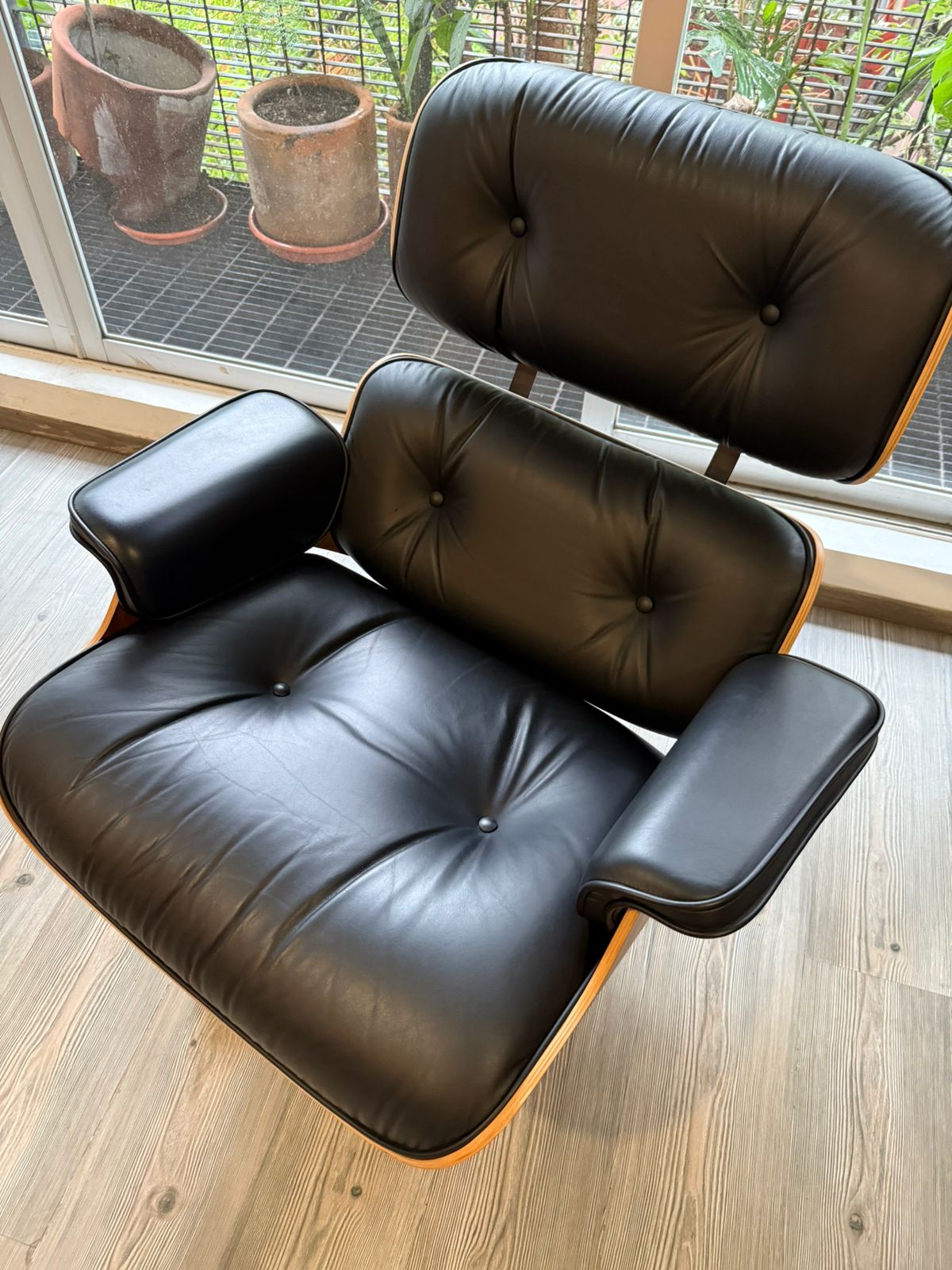 Eames Lounge & Ottoman Herman Miller