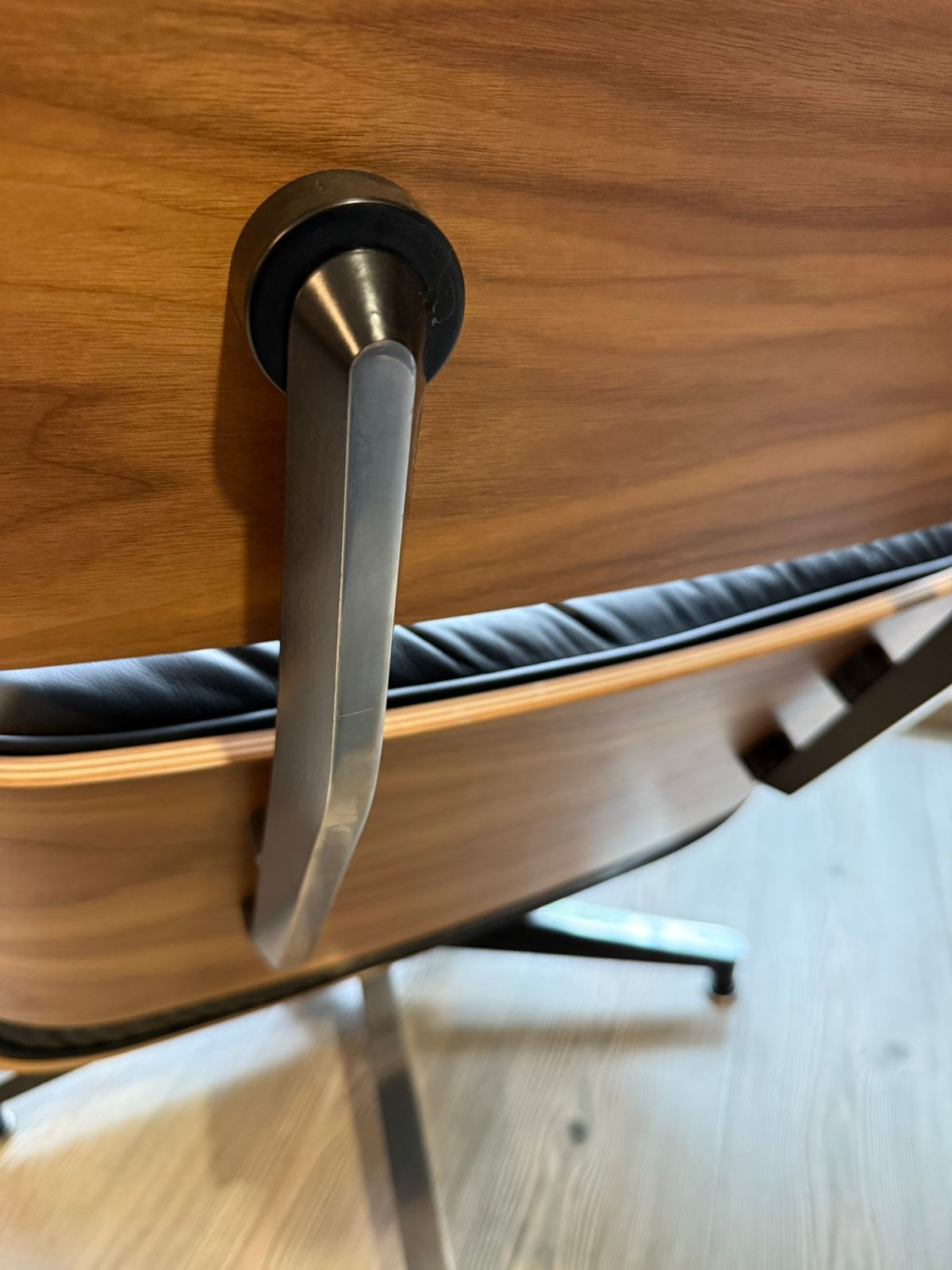 Eames Lounge & Ottoman Herman Miller