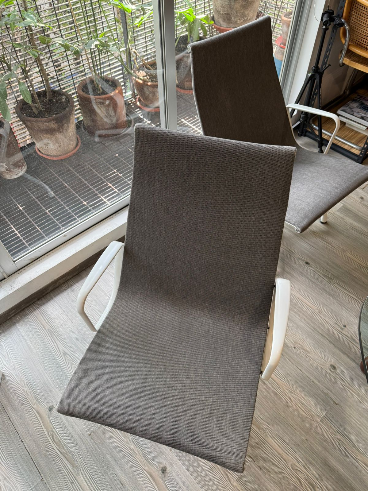Eames Aluminum Group Lounge Chair Outdoor Herman Miller