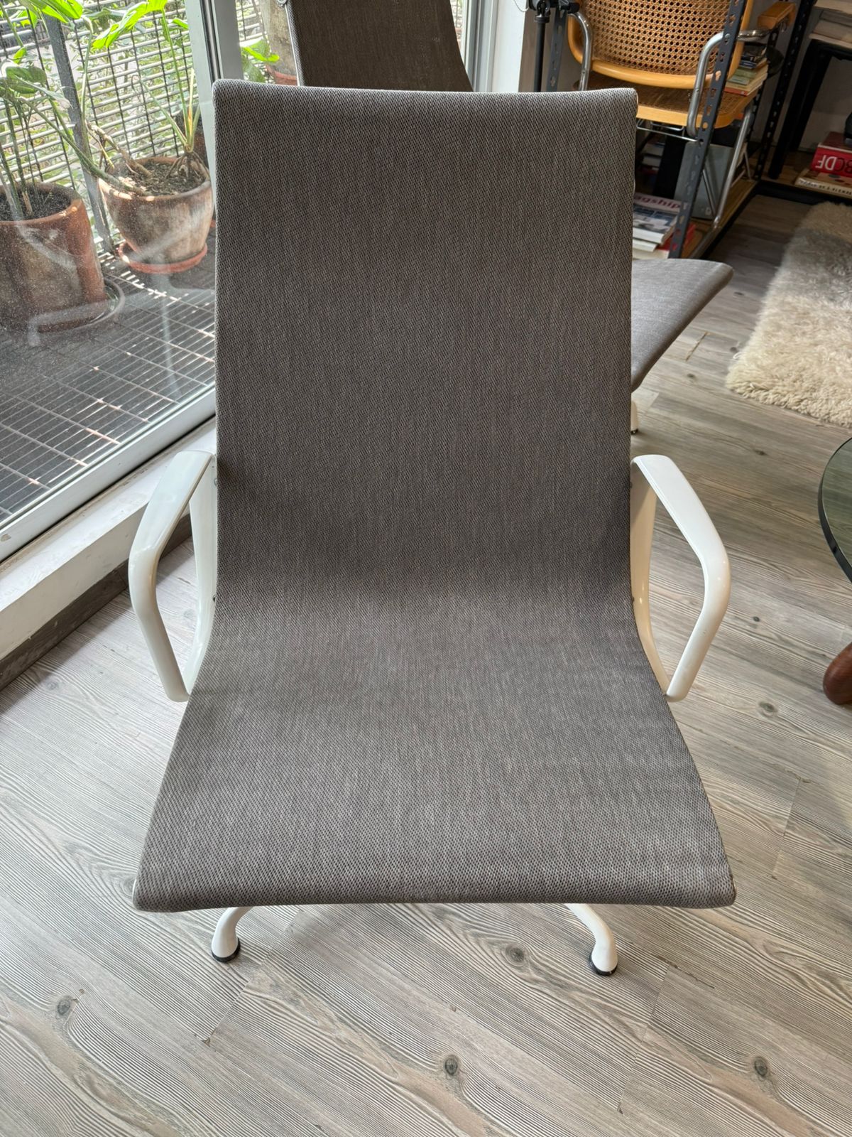Eames Aluminum Group Lounge Chair Outdoor Herman Miller