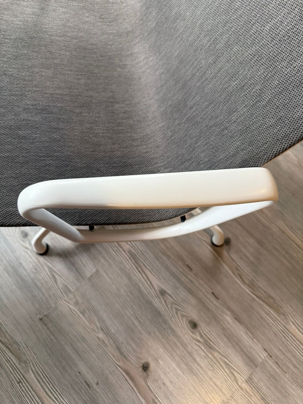 Eames Aluminum Group Lounge Chair Outdoor Herman Miller