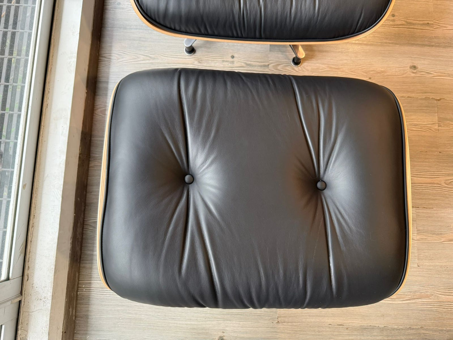 Eames Lounge & Ottoman. Herman Miller