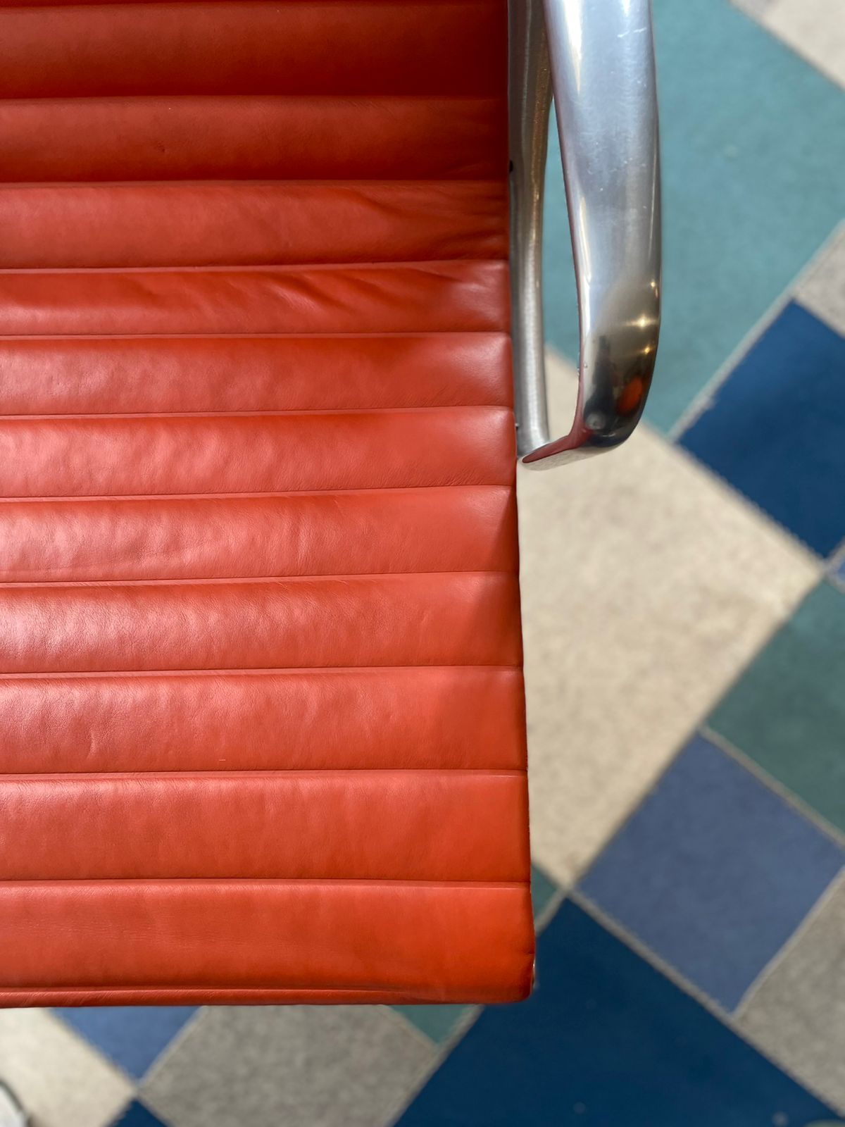EA 116 Lounge Chair Herman Miller