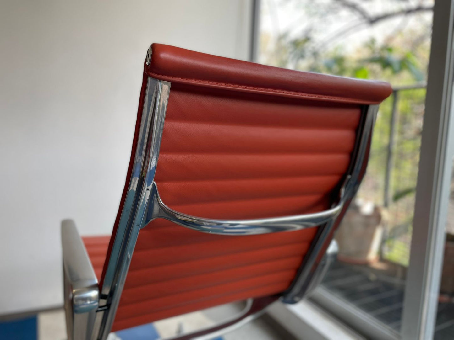 EA 116 Lounge Chair Herman Miller