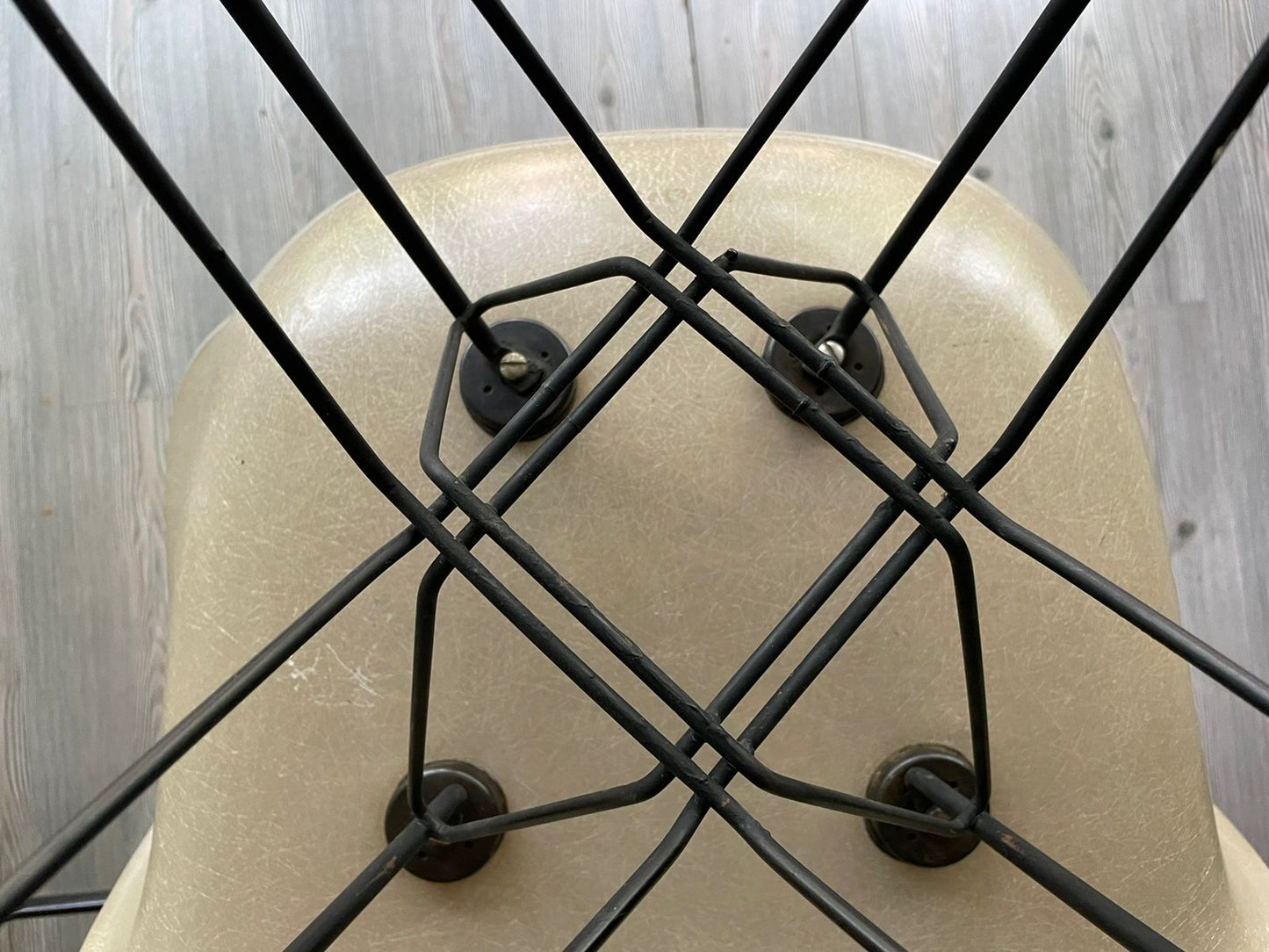 Eames DAR Eiffel Black Base Herman Miller