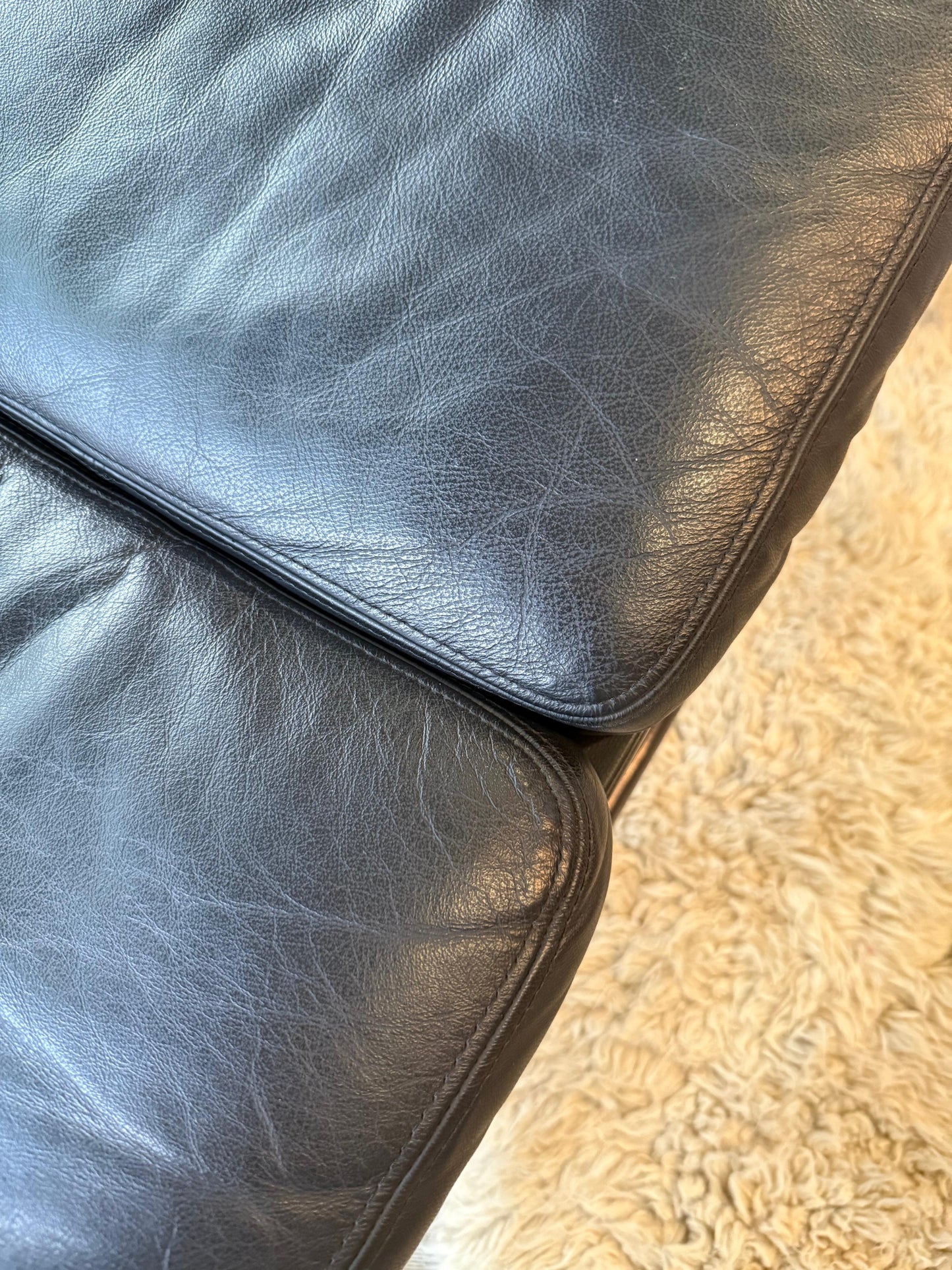 ES-106 'Billy Wilder' Chaise Herman Miller
