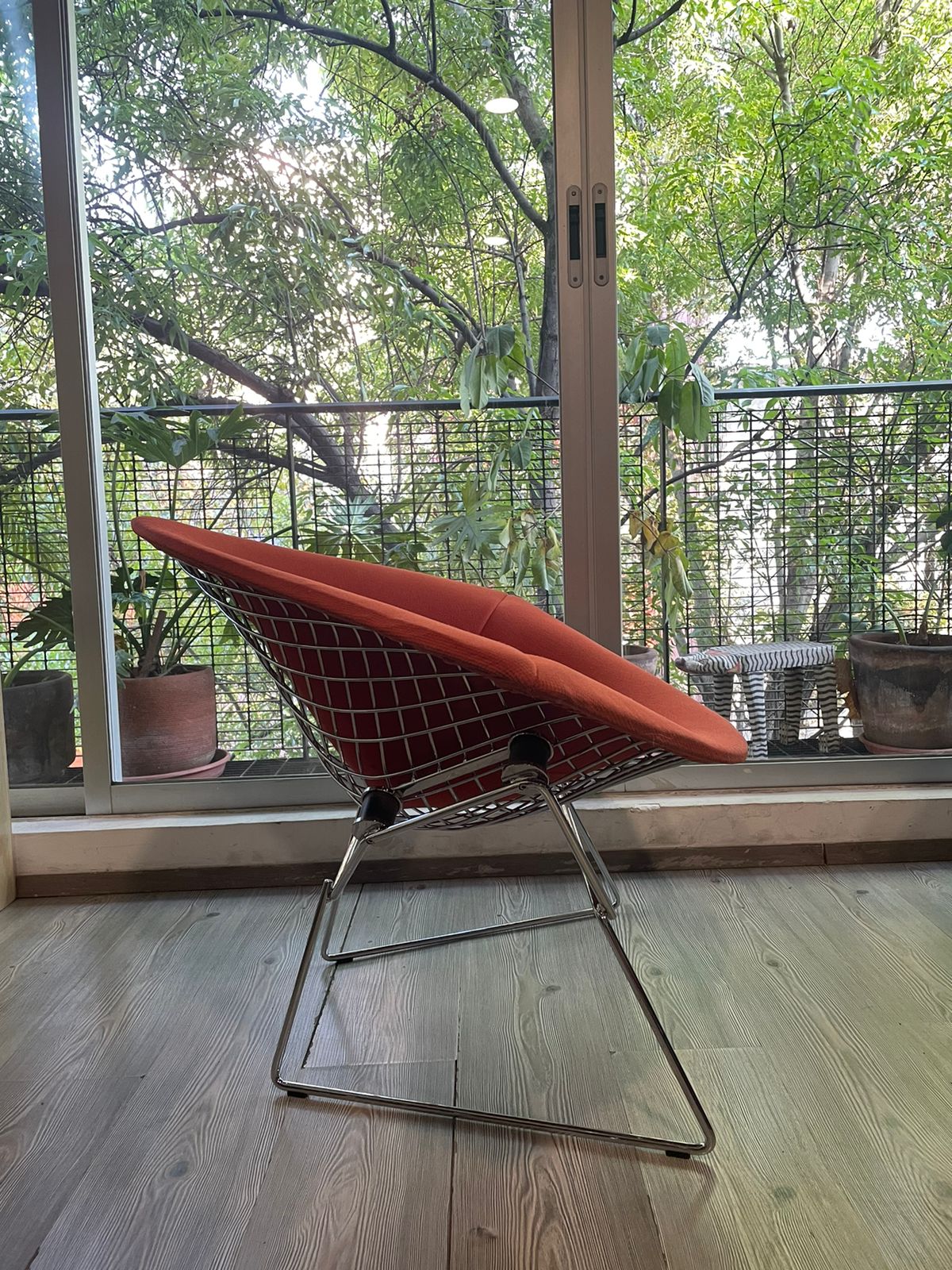 Berotia Chair Diamond Large Knoll