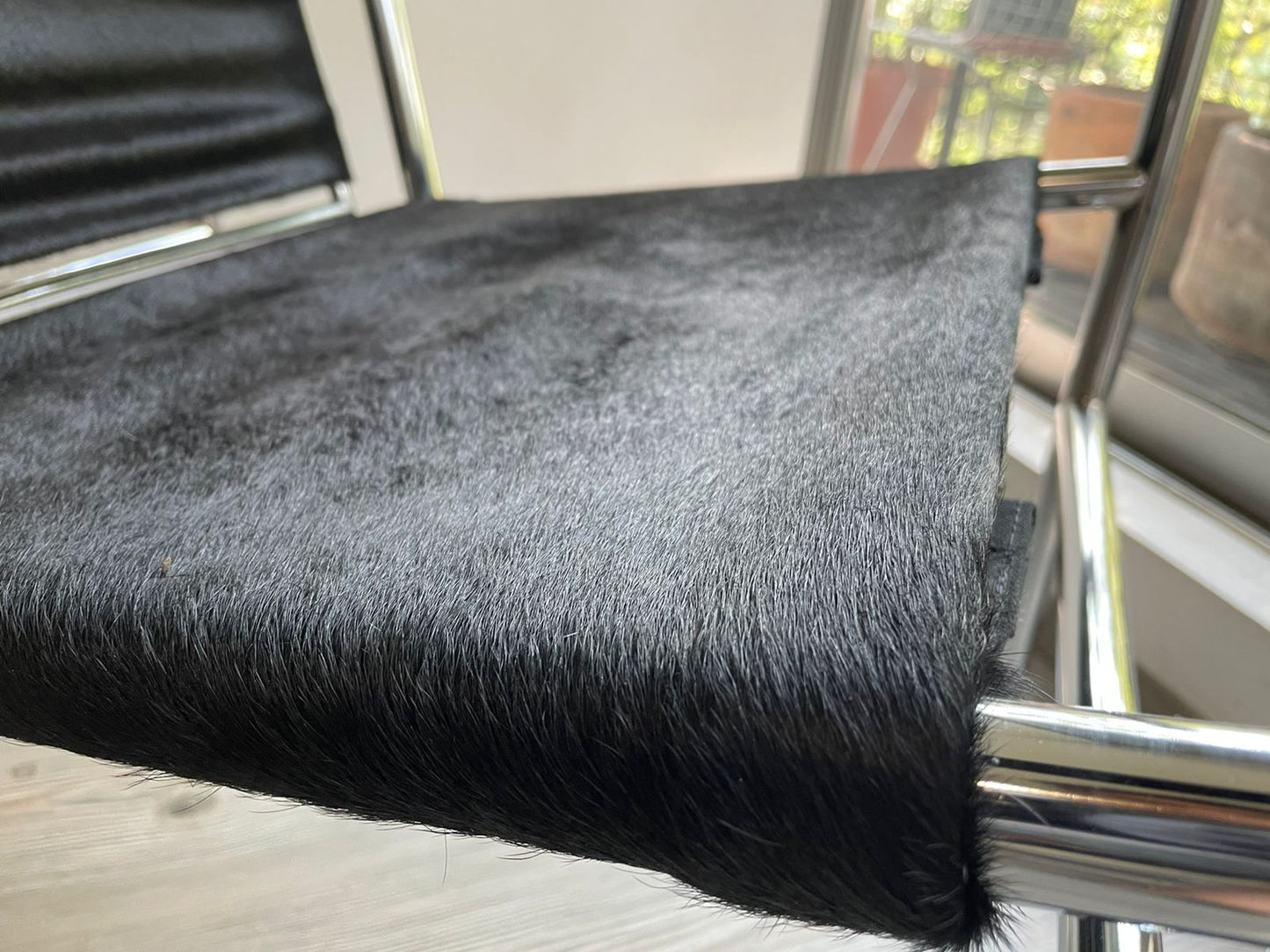 LC1 Basculant Chair Le Corbusier Black Cowhide Cassina