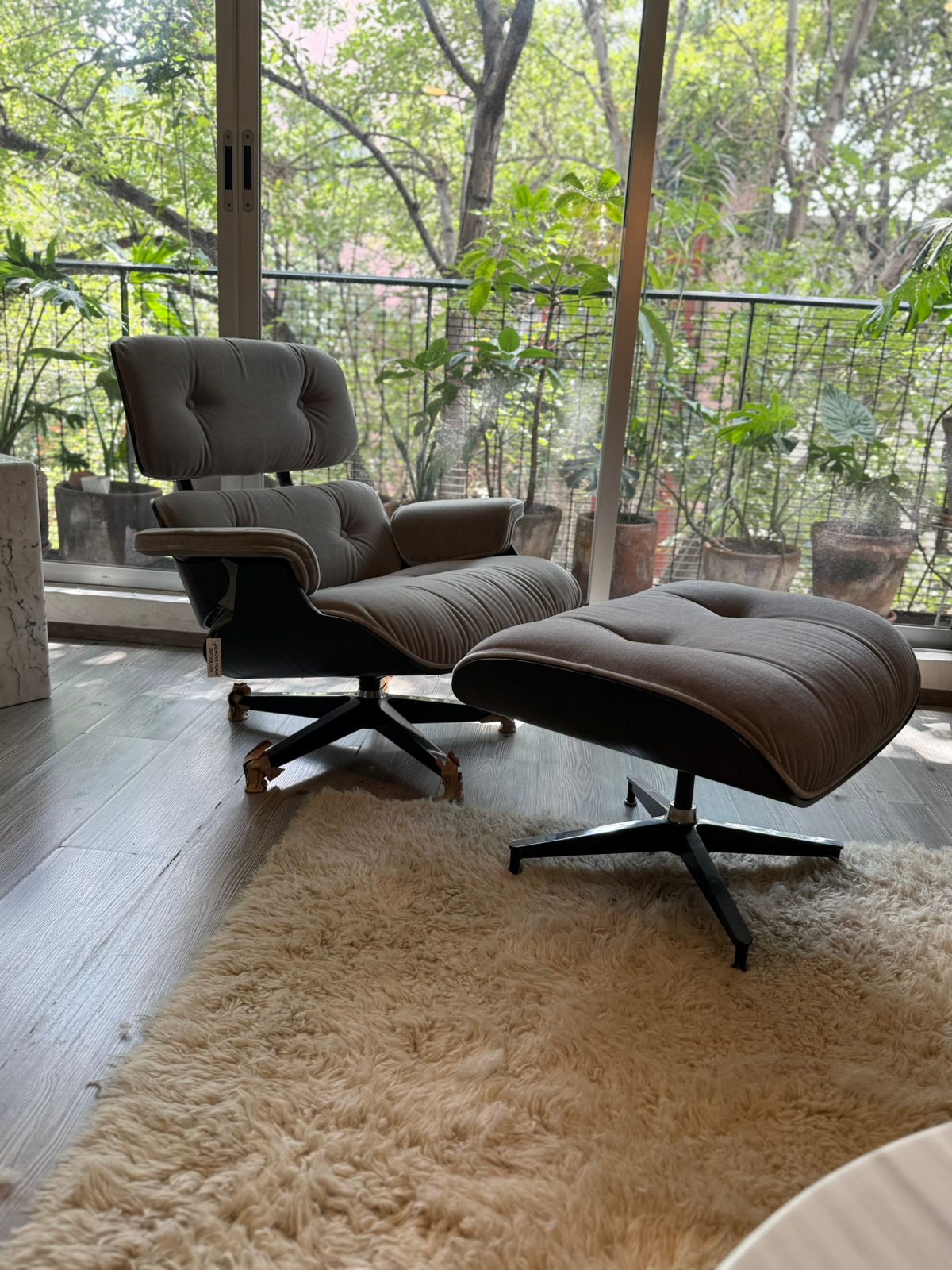 Eames Lounge & Ottoman Herman Miller