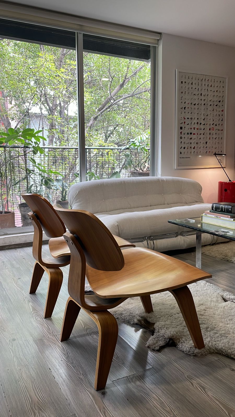 LCW Eames Replica