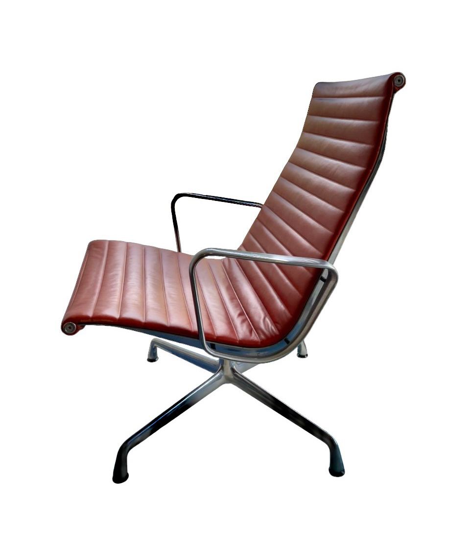 EA 116 Lounge Chair Herman Miller
