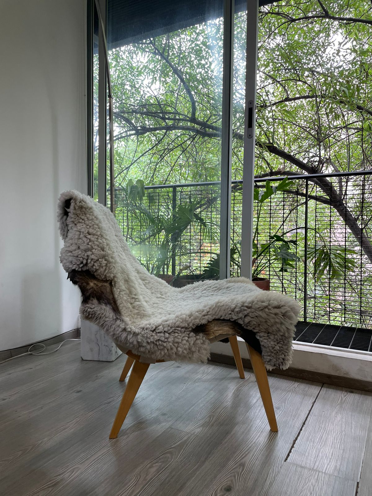 Low Lounge Chair (model 650) Jens Risom Replica