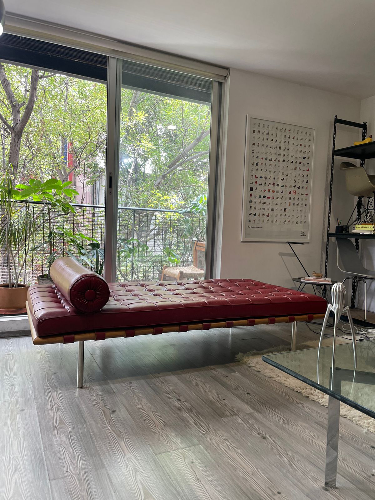 Barcelona Couch Mies Van Der Rohe Knoll