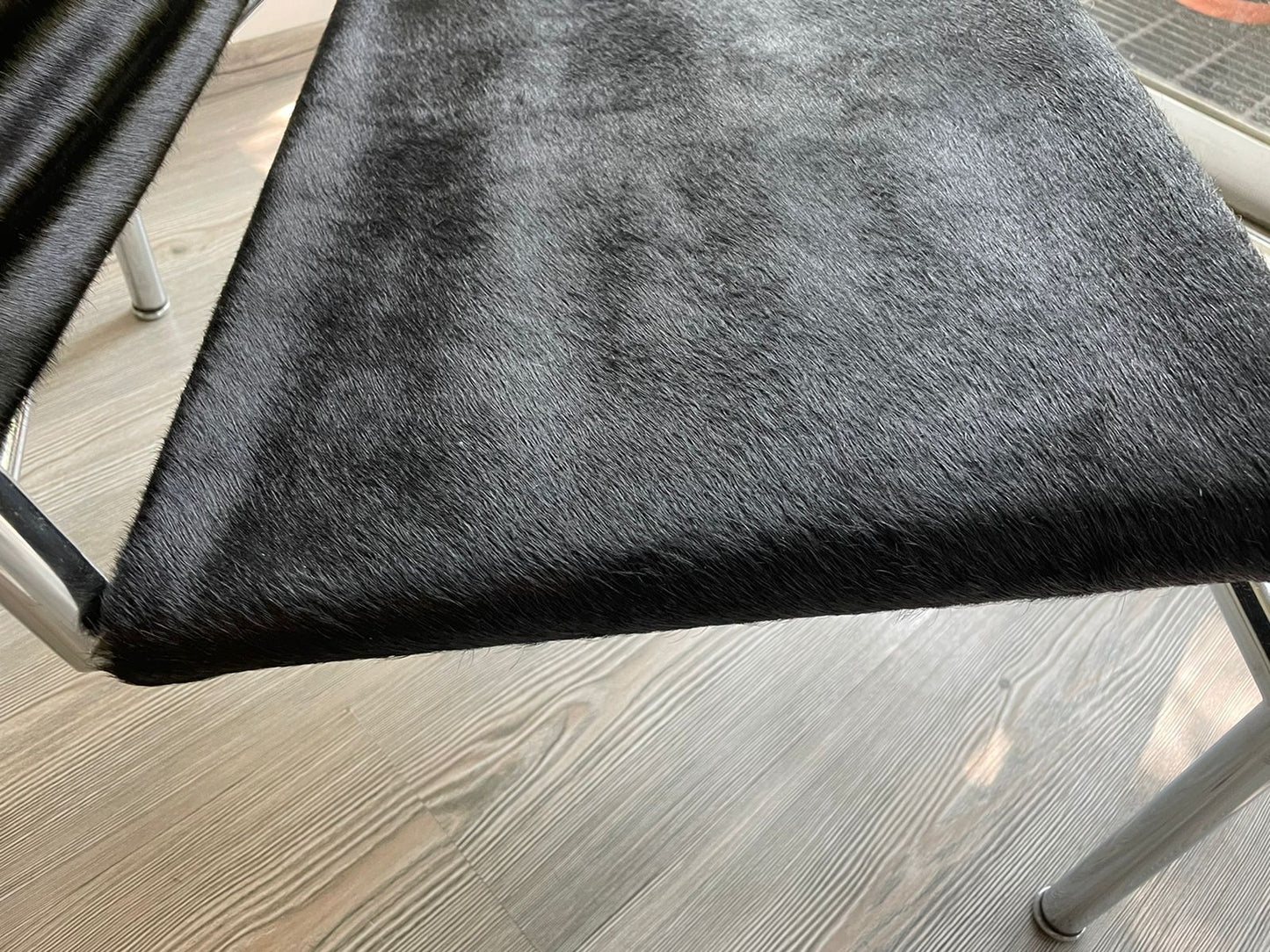 LC1 Basculant Chair Le Corbusier Black Cowhide Cassina