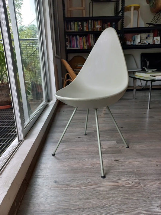Drop Silla Republic Fritz Hansen Arne Jacobsen