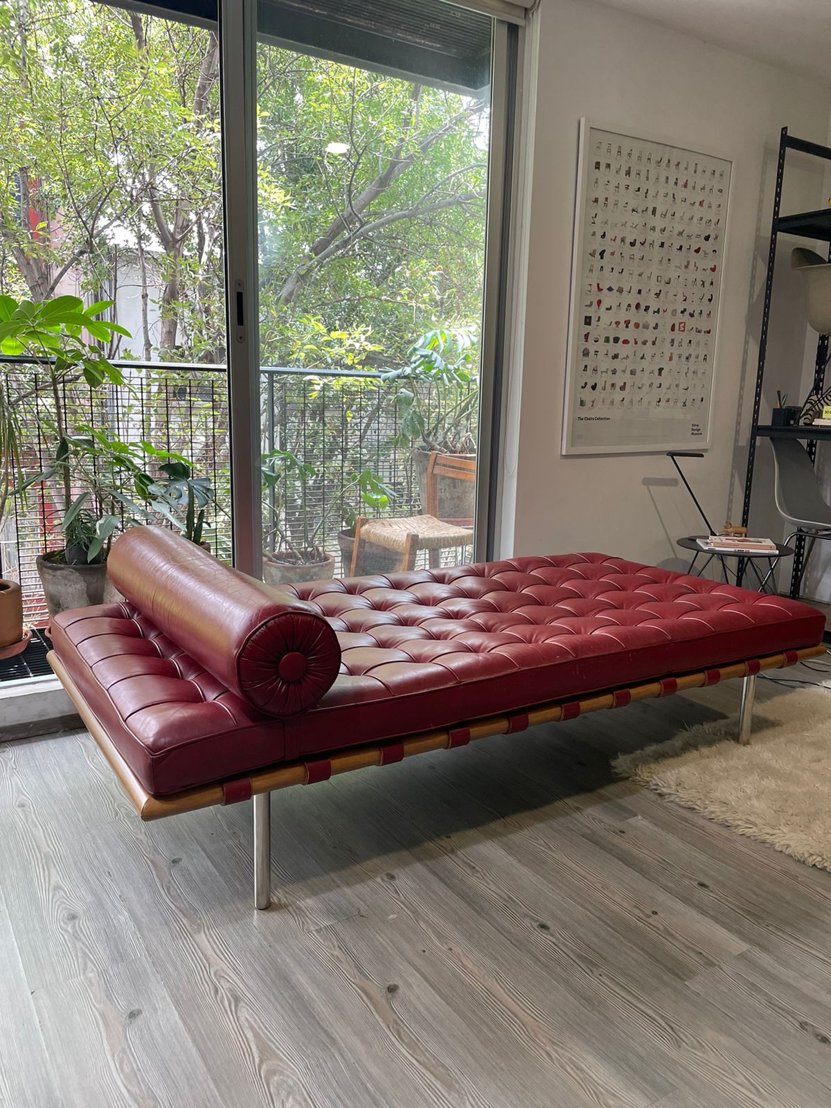 Barcelona Couch Mies Van Der Rohe Knoll
