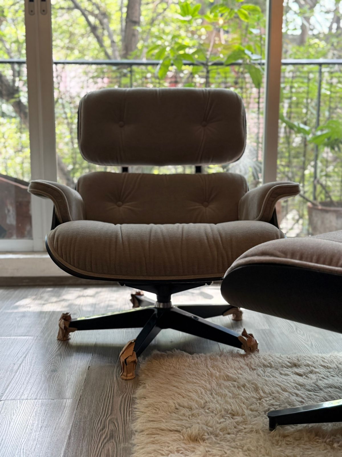 Eames Lounge & Ottoman Herman Miller