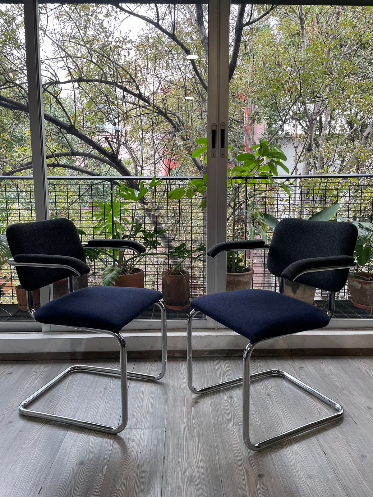 Cesca Chair Model B32 Knoll Studio