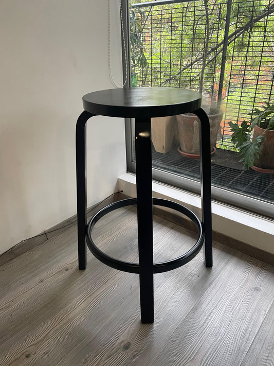 Stool 64 artek