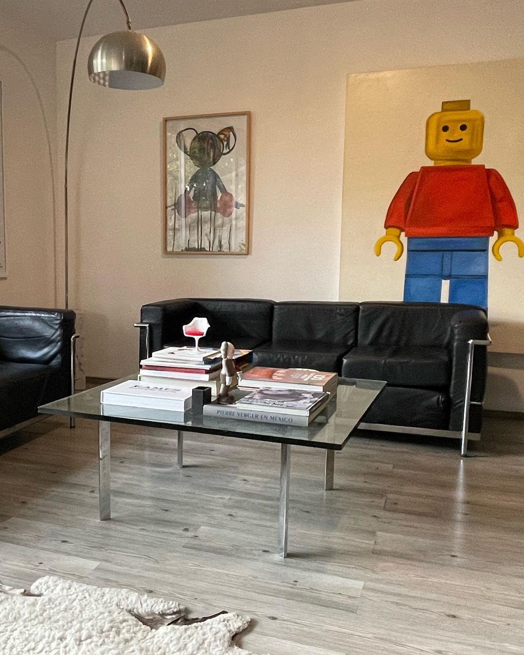 LC3 - Three seater Sofa - Le Corbusier - Pierre Jeanneret - Charlotte Perriand