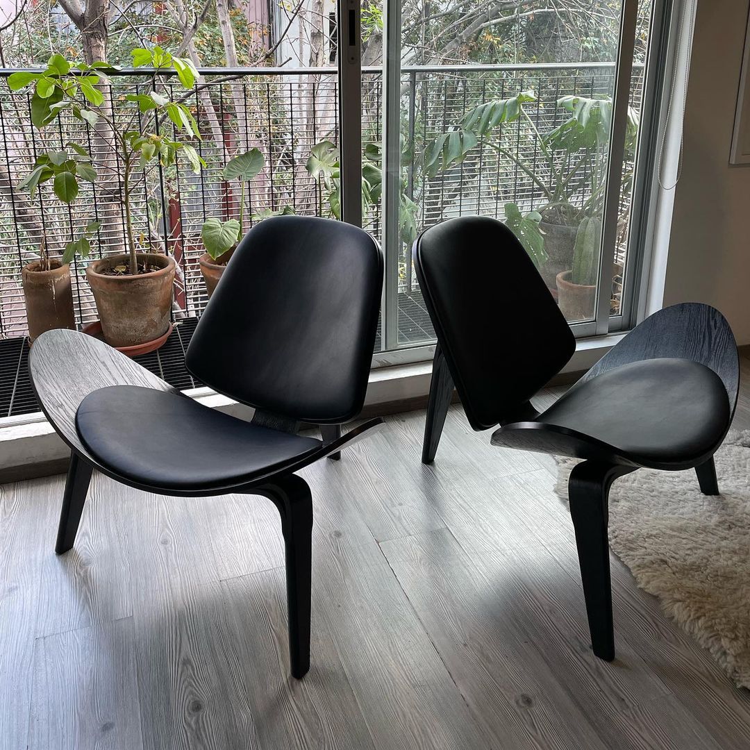 Shell Chair CH07 - Hans Wagner