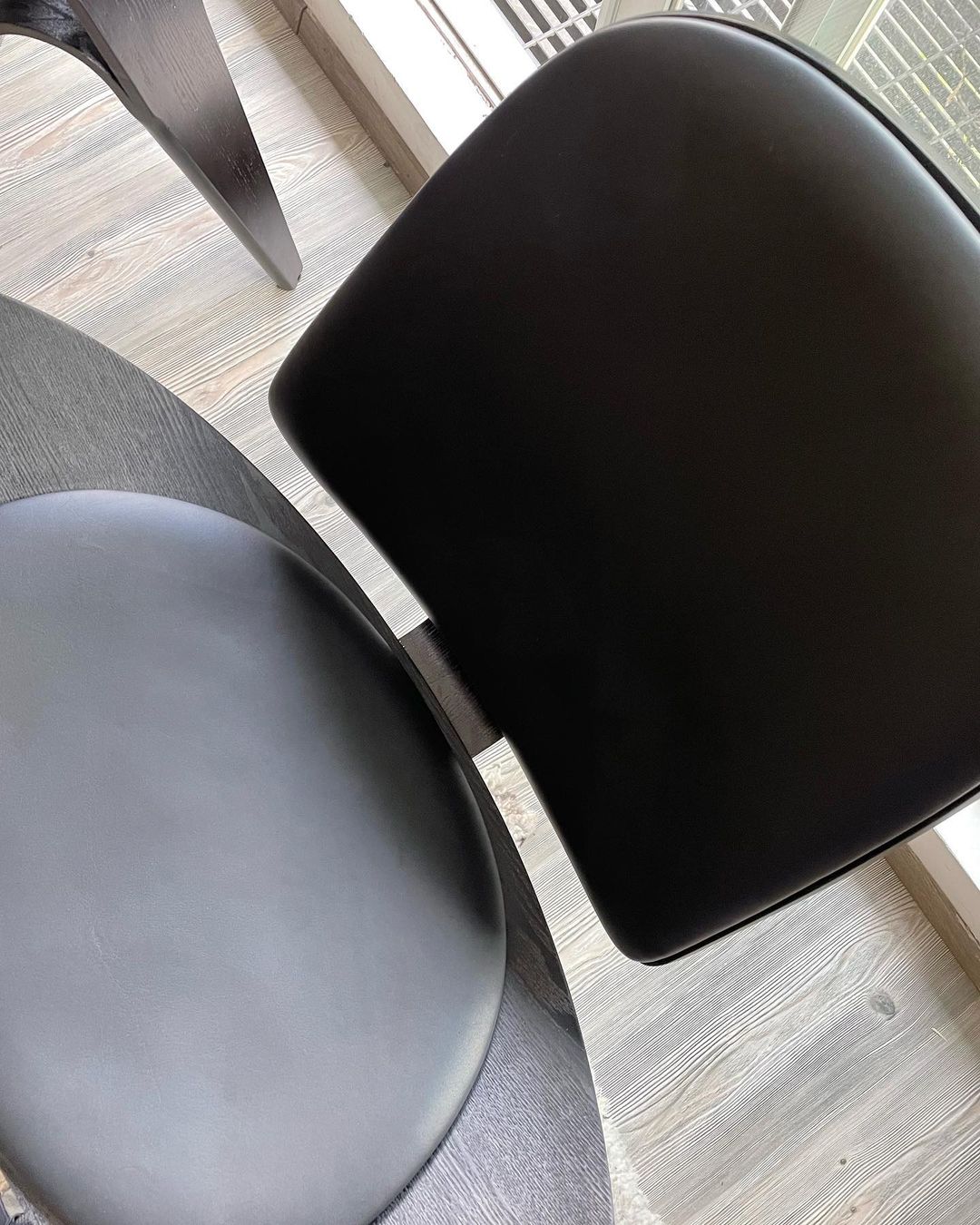 Shell Chair CH07 - Hans Wagner