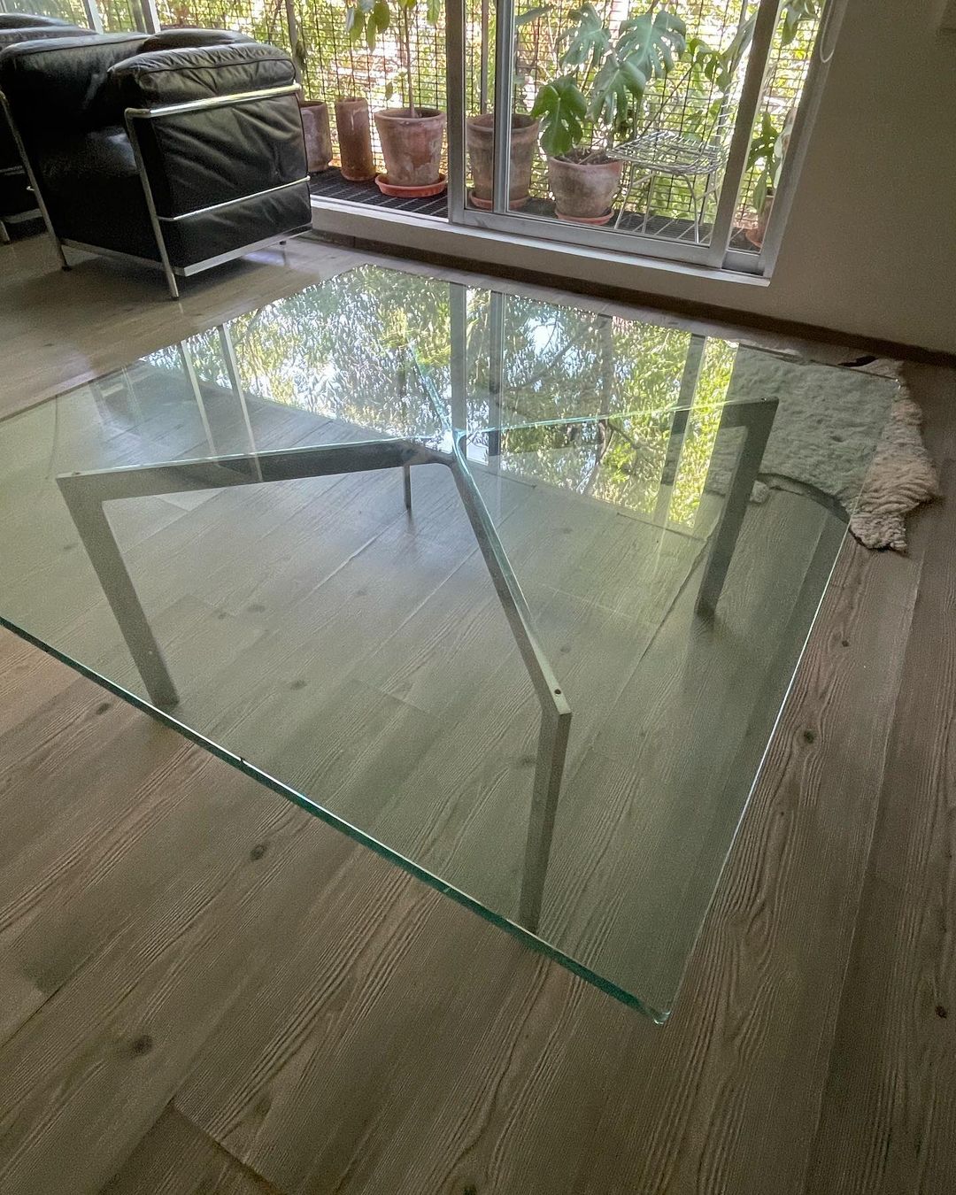 Mesa Barcelona- Mies Van Der Rohe