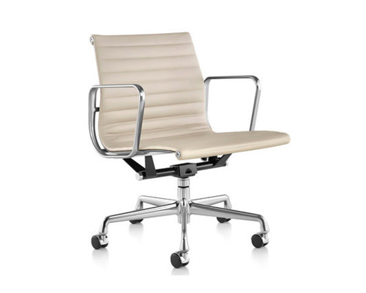 EA335 Eames Aluminum - Herman Miller