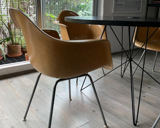 Eames DAX BASE H - Herman Miller