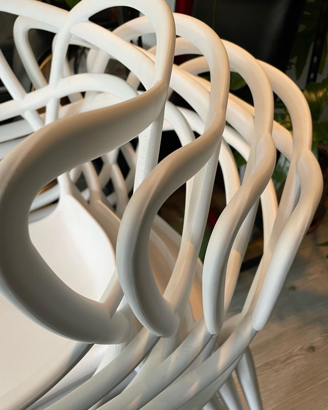 Master Chair - Philippe Starck (Replica)