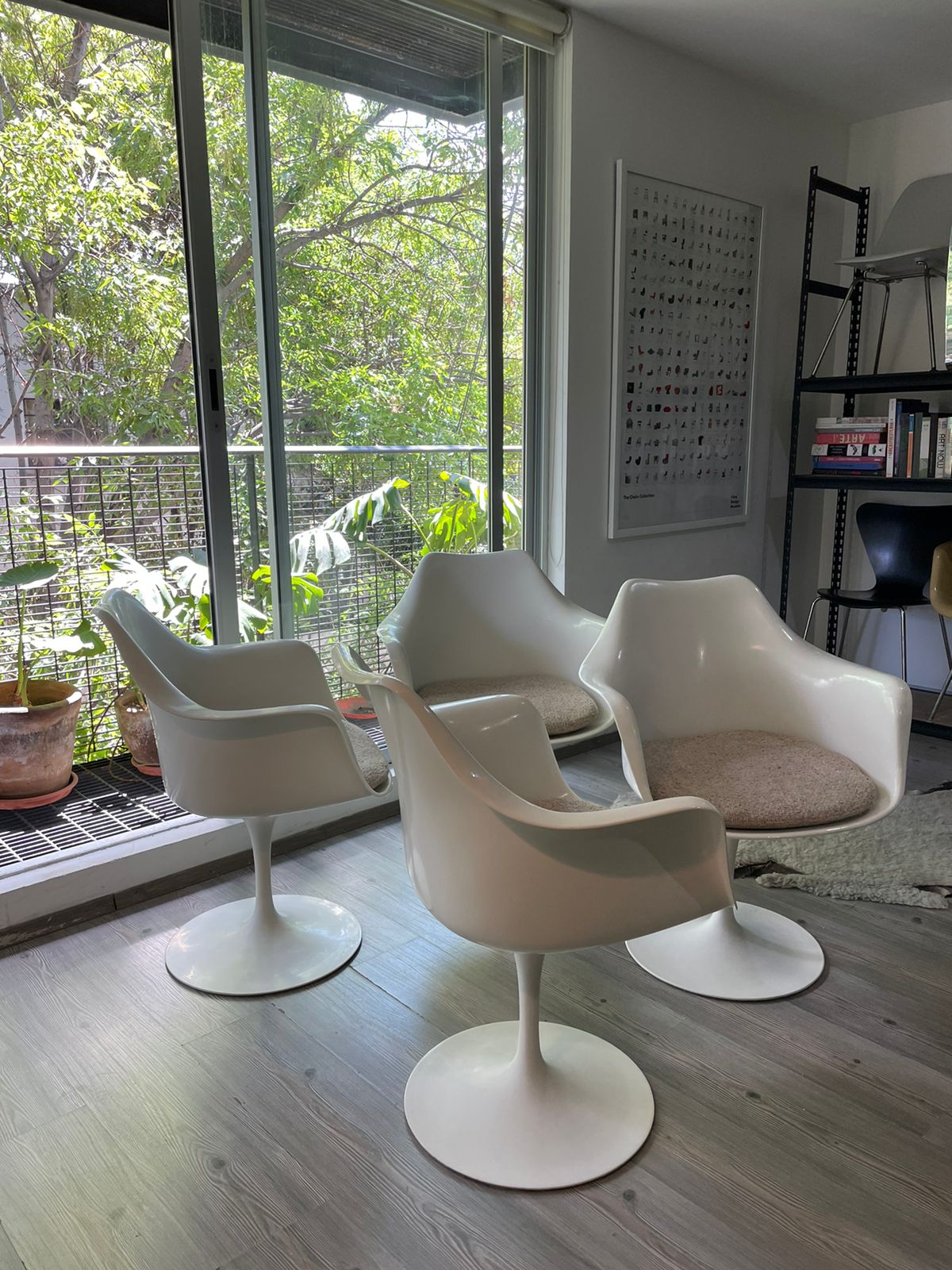 Tulip armchair - Eero Saarinen Knoll Associates