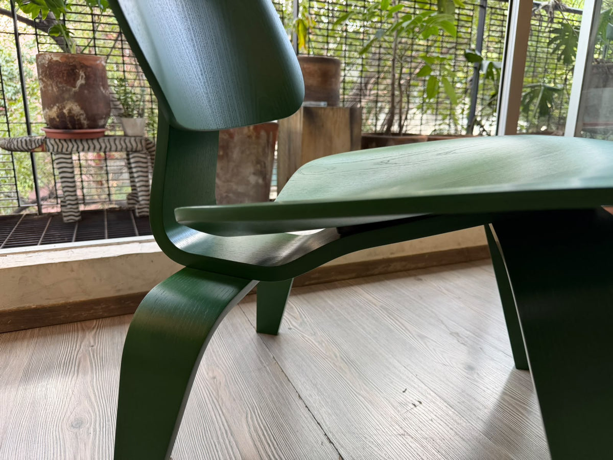 Eames LCW     Collab Herman Miller X HAY