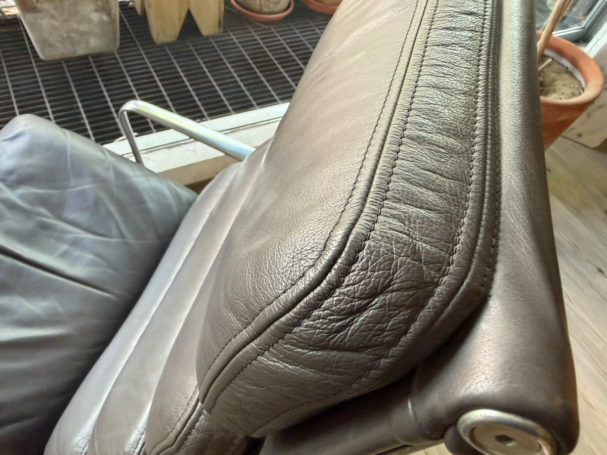 Eames Soft Pad Lounge Chair        Herman Miller