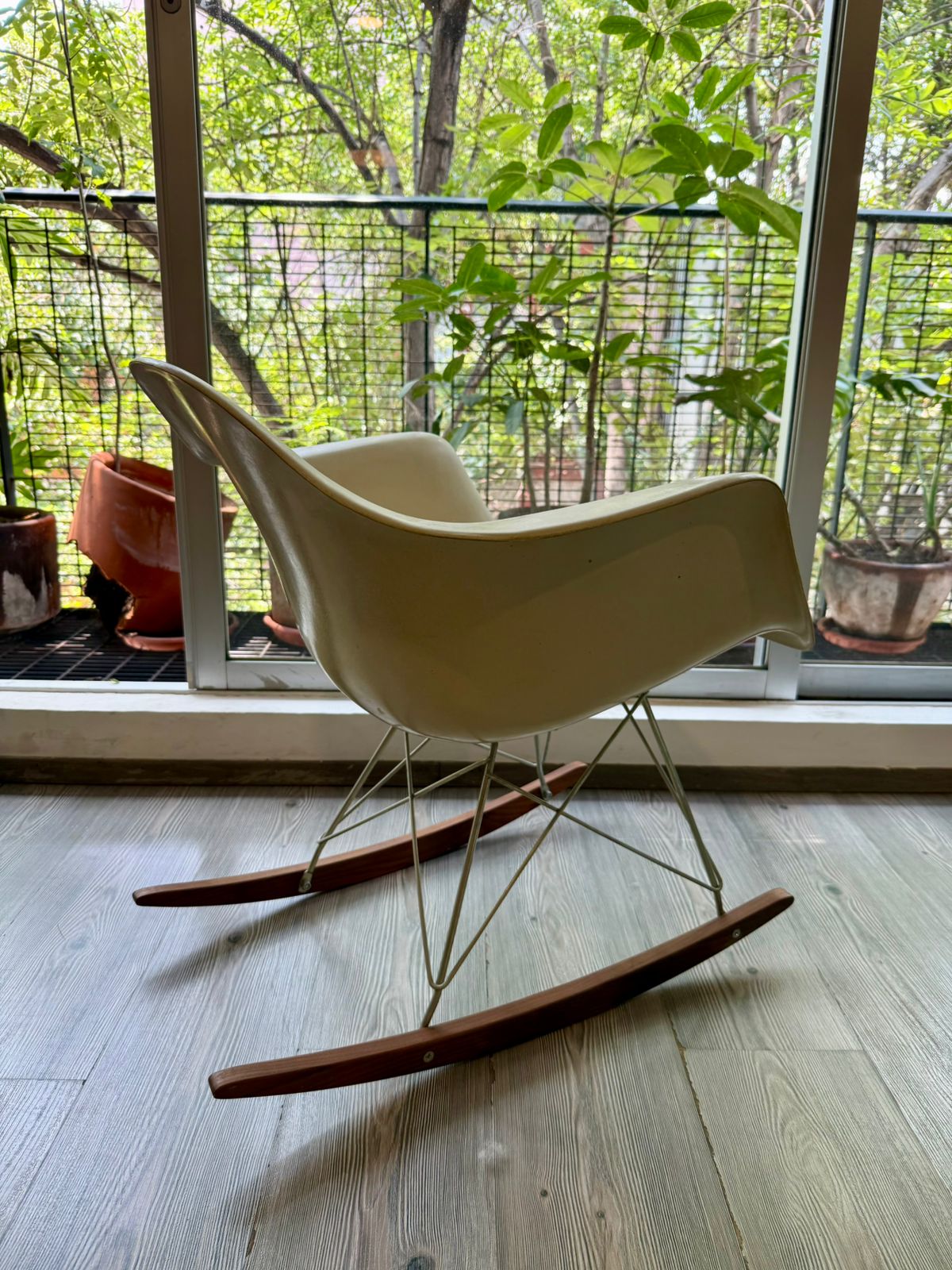 Eames RAR Rocking Armchair Rod - Charles y Ray Eames