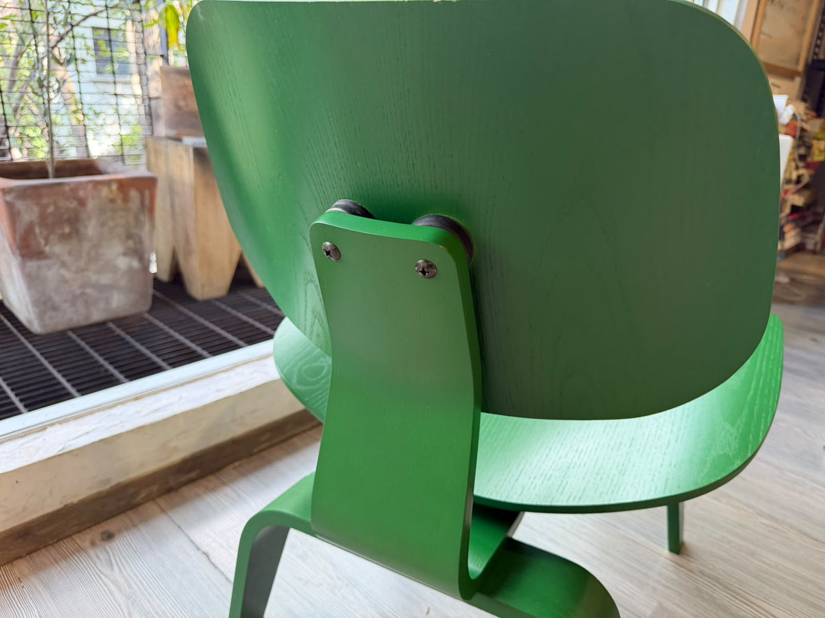 Eames LCW     Collab Herman Miller X HAY
