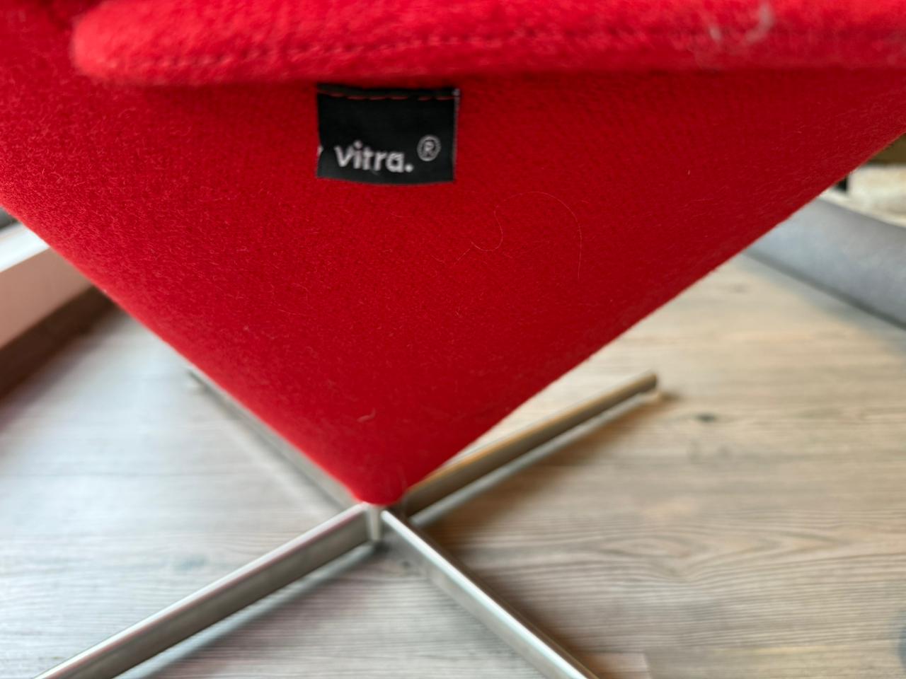 Heart Cone Chair       Vitra