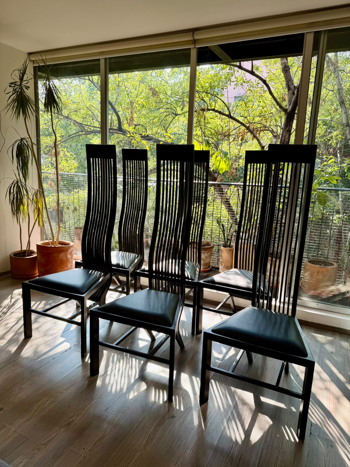 Marilyn Chair