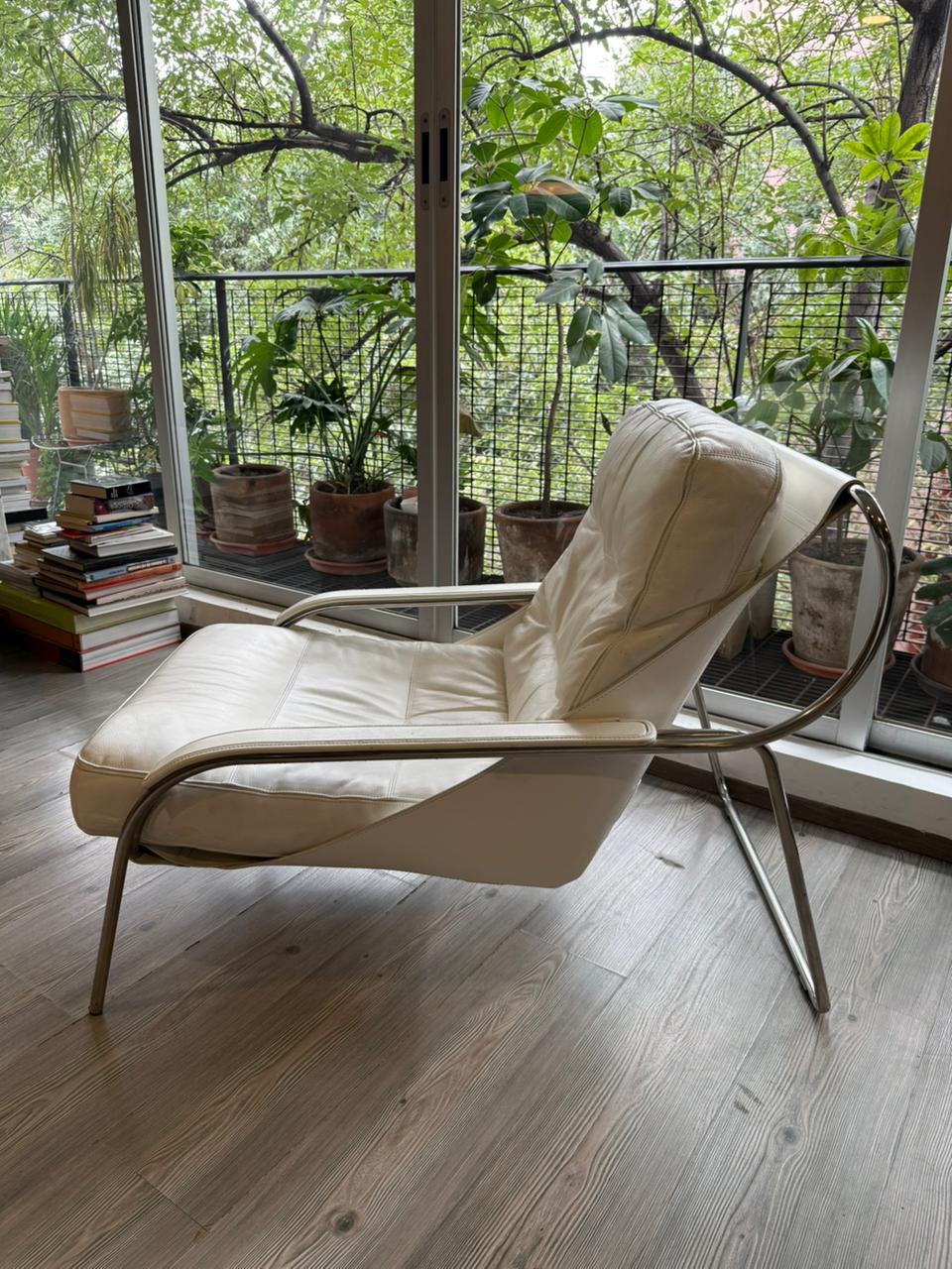 Maggiolina Lounge Chair               Zanotta