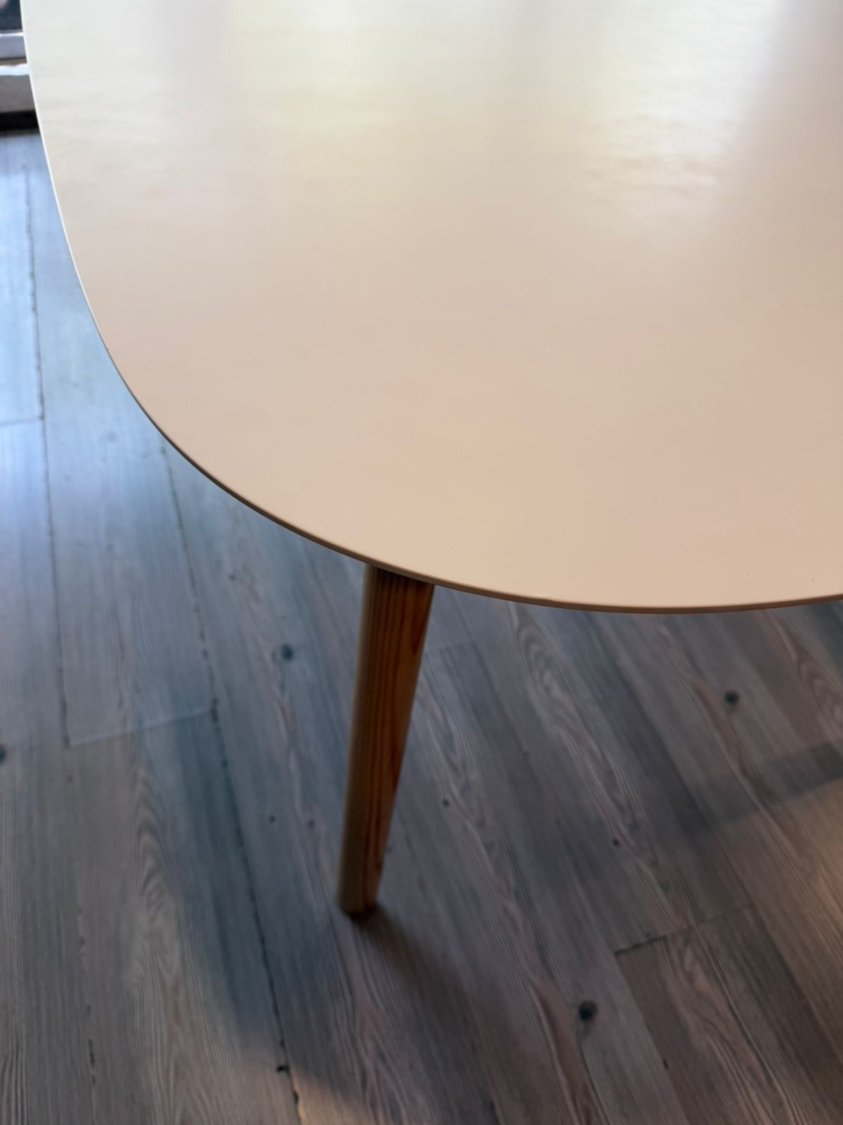 MC2 BRANCA TABLE                Industrialfacility